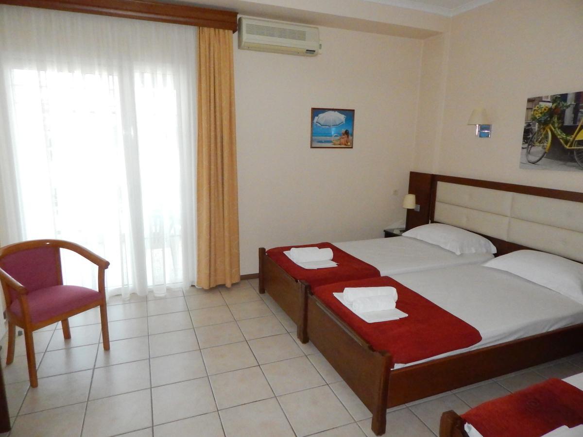 Gold Stern Hotel Paralía Eksteriør billede